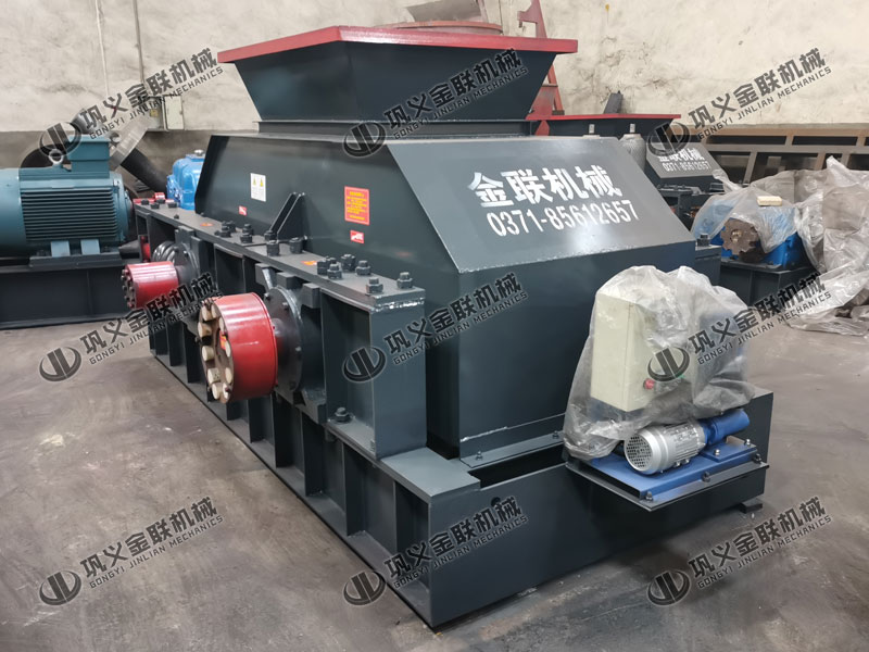 時(shí)產(chǎn)30噸對(duì)輥破碎機(jī)有哪些結(jié)構(gòu)，有哪些型號(hào)？