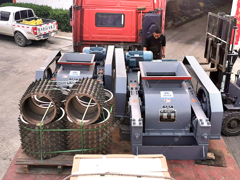 雙齒輥破碎機(jī)的齒輥設(shè)計(jì)有何特別之處,為何能提升破碎效率? 雙齒輥破碎機(jī)的齒輥設(shè)計(jì)有何特別之處,為何能提升破碎效率?