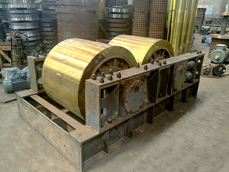 明明白白投資:購買 1210型液壓對輥破碎機前需要算清的 “經濟賬”? 明明白白投資:購買 1210型液壓對輥破碎機前需要算清的 “經濟賬”?